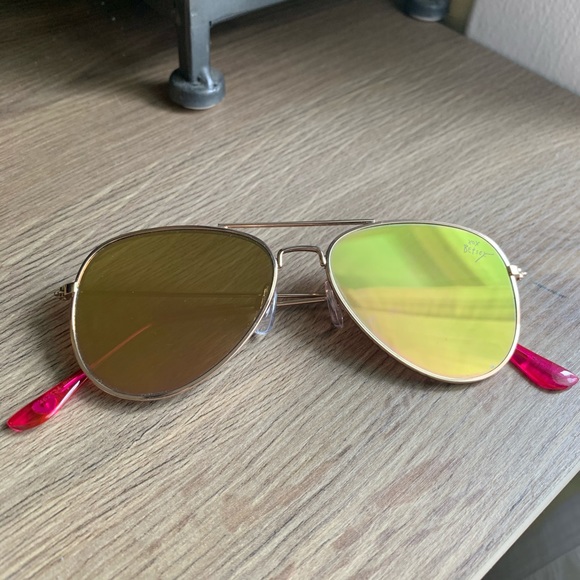 flat aviator sunglasses